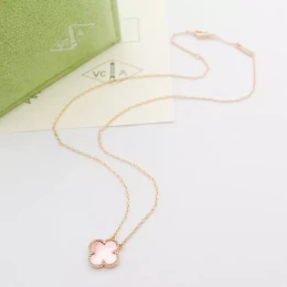 van cleef  arpels collier pour femme s_12b0031